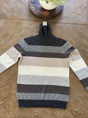 Cashmere Turtleneck Charter Club Luxury label NWT